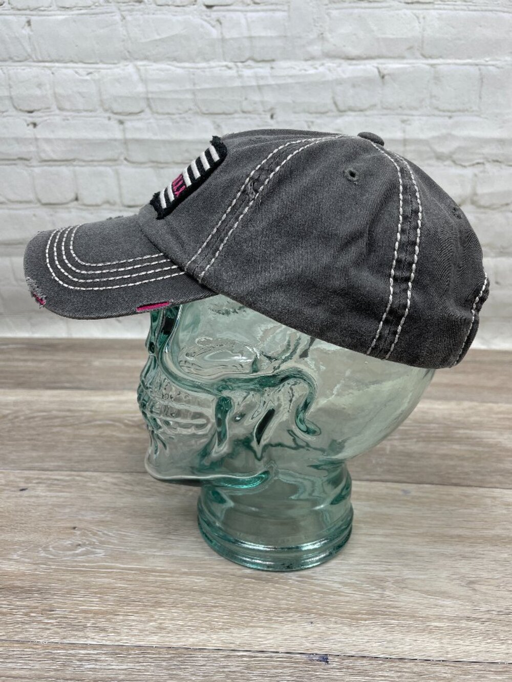 NEW BREAST CANCER AWARENESS AMERICAN FLAG VINTAGE DISTRESSED VELCRO BACK HAT - Picture 4 of 10